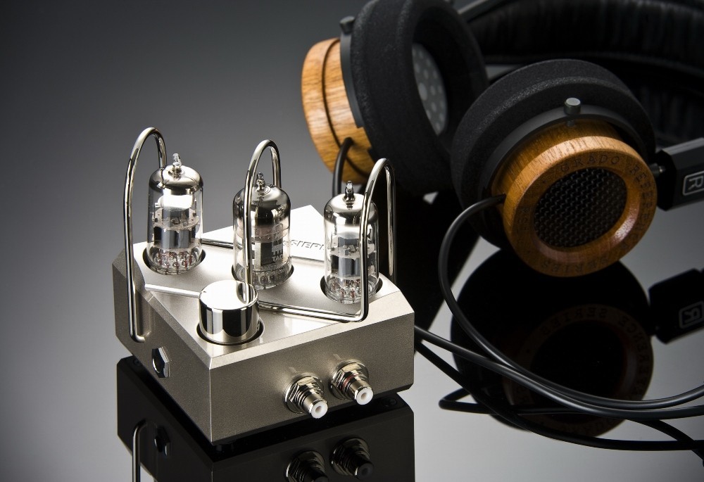 EARMAX-Silver Edition Headphone-Amplifier by Brocksieper