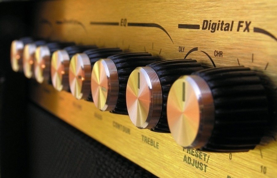 Digital Amplifier, Close Up Controls, Digital Effects