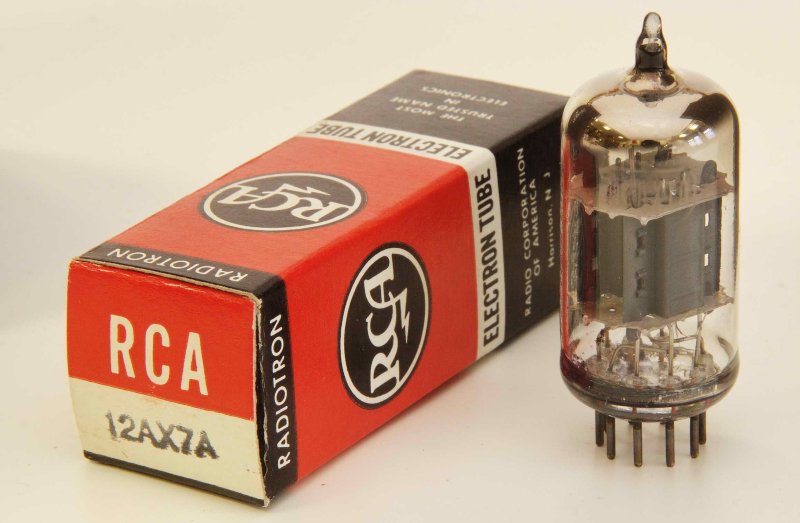 RCA 12AX7 grey plate, USA / NOS High-Gain Amps