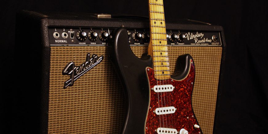 1979_Fender_Stratocaster - Vintage Röhrenverstärker_and_1966_Fender_Vibrolux_Reverb -
