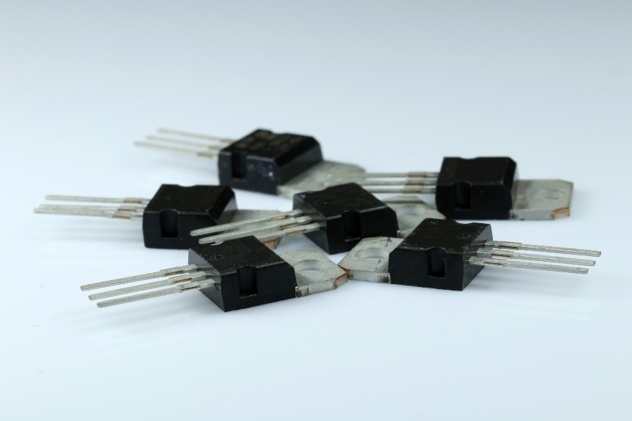 7 Transistoren 