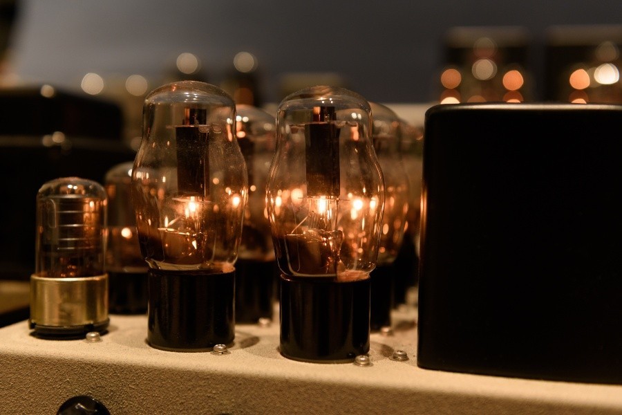 Electron tubes in operation - Tube amp advantages