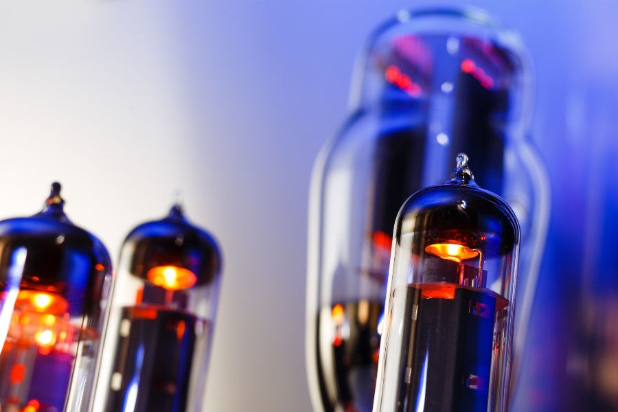 Electron tubes, glowing, close-up - Tube amp problems?