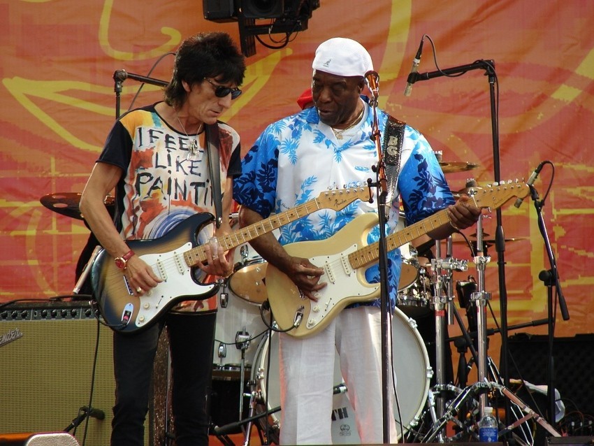 Ronnie Wood & Buddy Guy live on stage