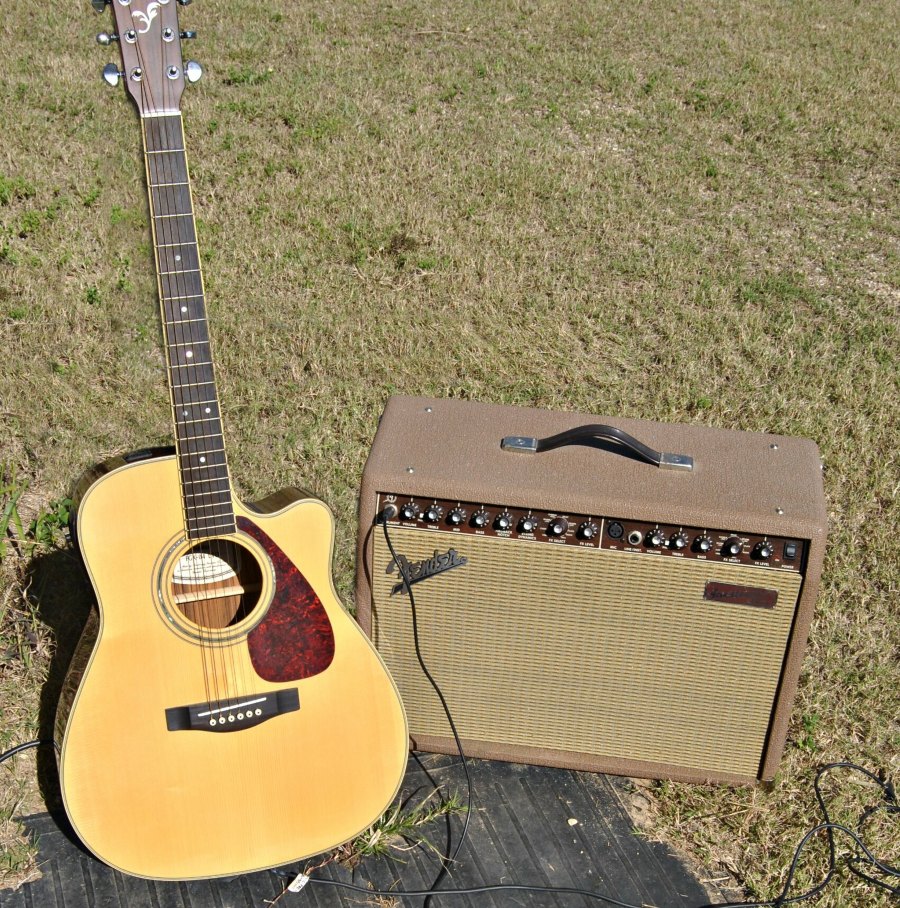 Yamaha FGX04 Acoustic Guitar, Fender Acoustasonic PR569 Amplifier